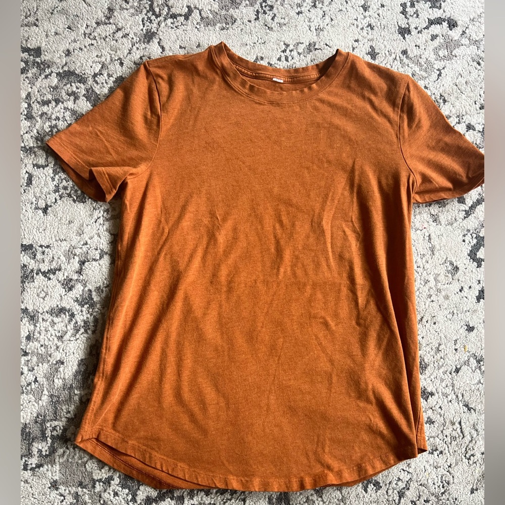 Women's Lululemon love crew t shirt. Size small